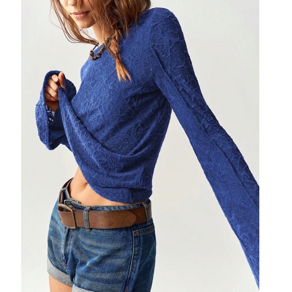 Solid lace Fitted Long Bell Sleeve Top - Picture 3 of 8